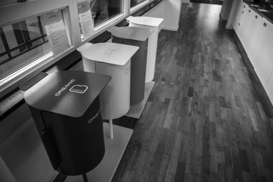 2018-04-24 Nya sopsorteringskärl på Billerudkorsnäs Huvudkontor i Solna.

Foto: Joakim Ståhl